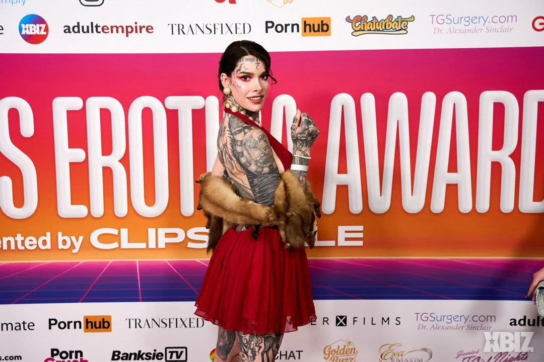 Amy Nosferatu Butt